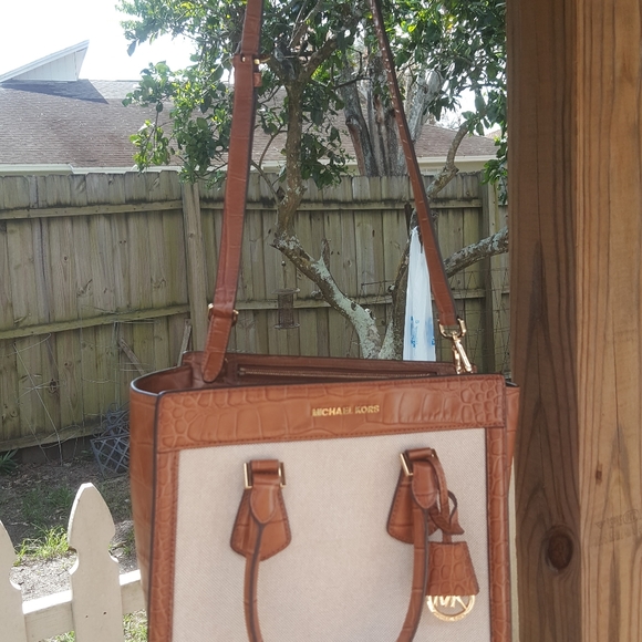MICHAEL CORS SATCHEL BAG - Picture 13 of 16
